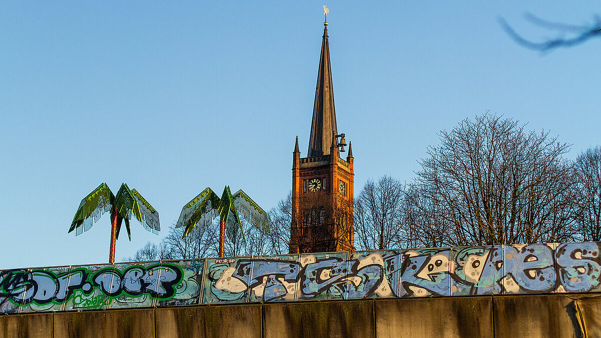 Für die St. Paulikirche in Hamburg wird ein neuer Pastor oder eine neue Pastorin gesucht.