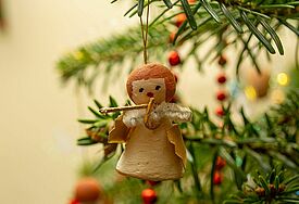 Engel am Weihnachtsbaum