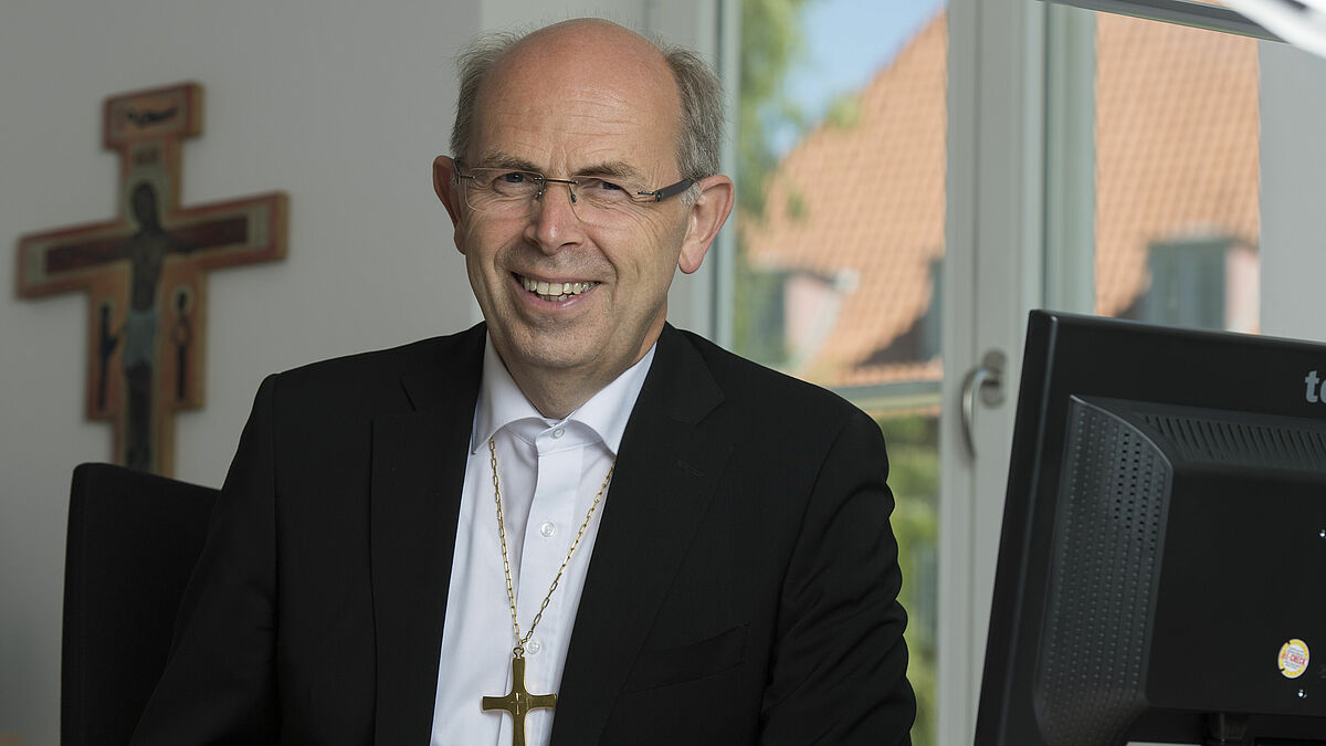 Bischof Gothart Magaard lädt Interessierte ein, den Schleswiger Dom mit ihm zu entdecken