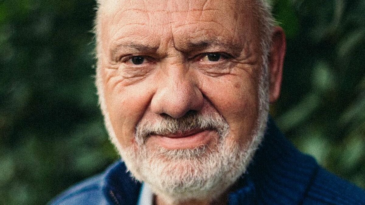 Ein bescheidener Helfer: Wolfgang Beushausen erhält das Ansgarkreuz und damit die höchste Auszeichnung für ehrenamtlichen Engagement in der Nordkirche. Viel Aufhebens darum möchte er jedoch nicht machen. 