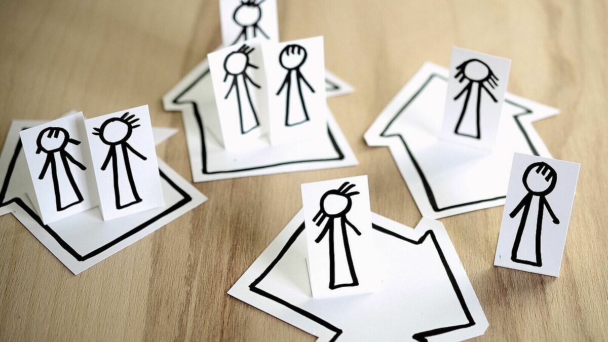 Unter dem Hashtag #Nachbarschaftschallenge werden Hilfsangebote für Ältere und Menschen aus Corona-Risikogruppen angeboten.