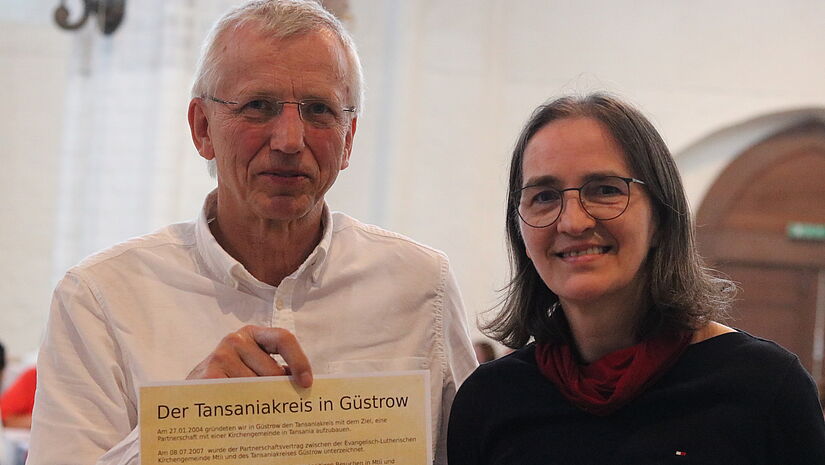 Lothar Brockmöller ist seit 2004 gemeinsam mit seiner Frau Heike im Güstrower Tansaniakreis