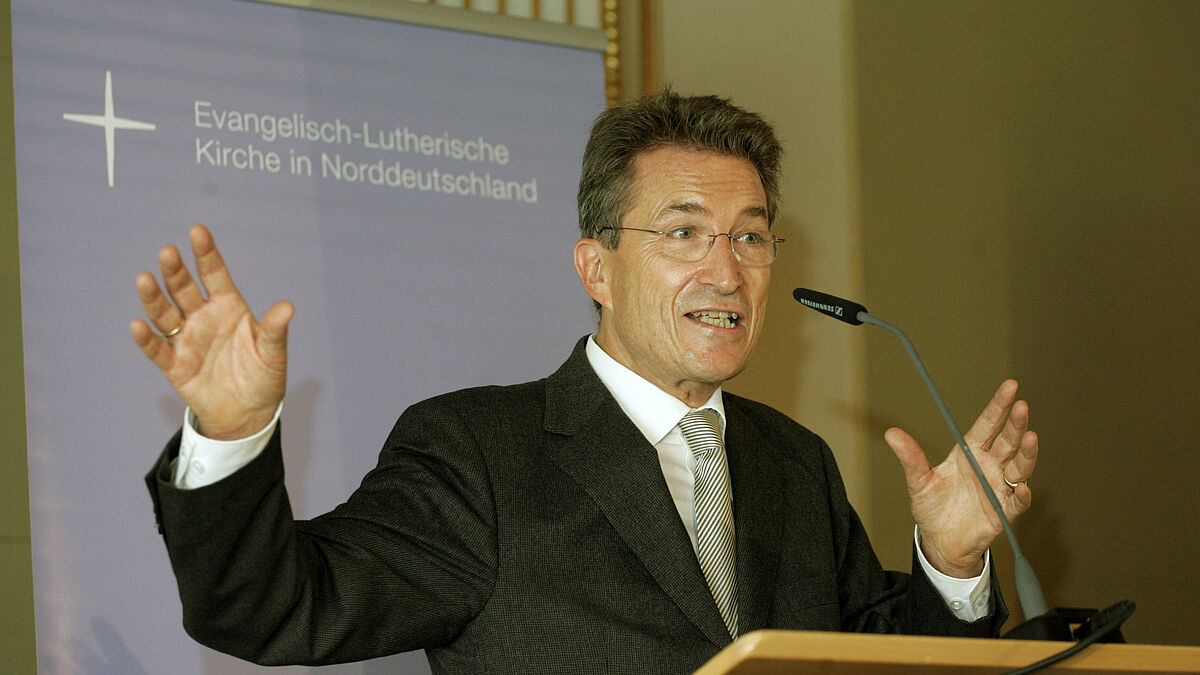 Altbischof Wolfgang Huber beim Kongress der Nordkirche in Schwerin.