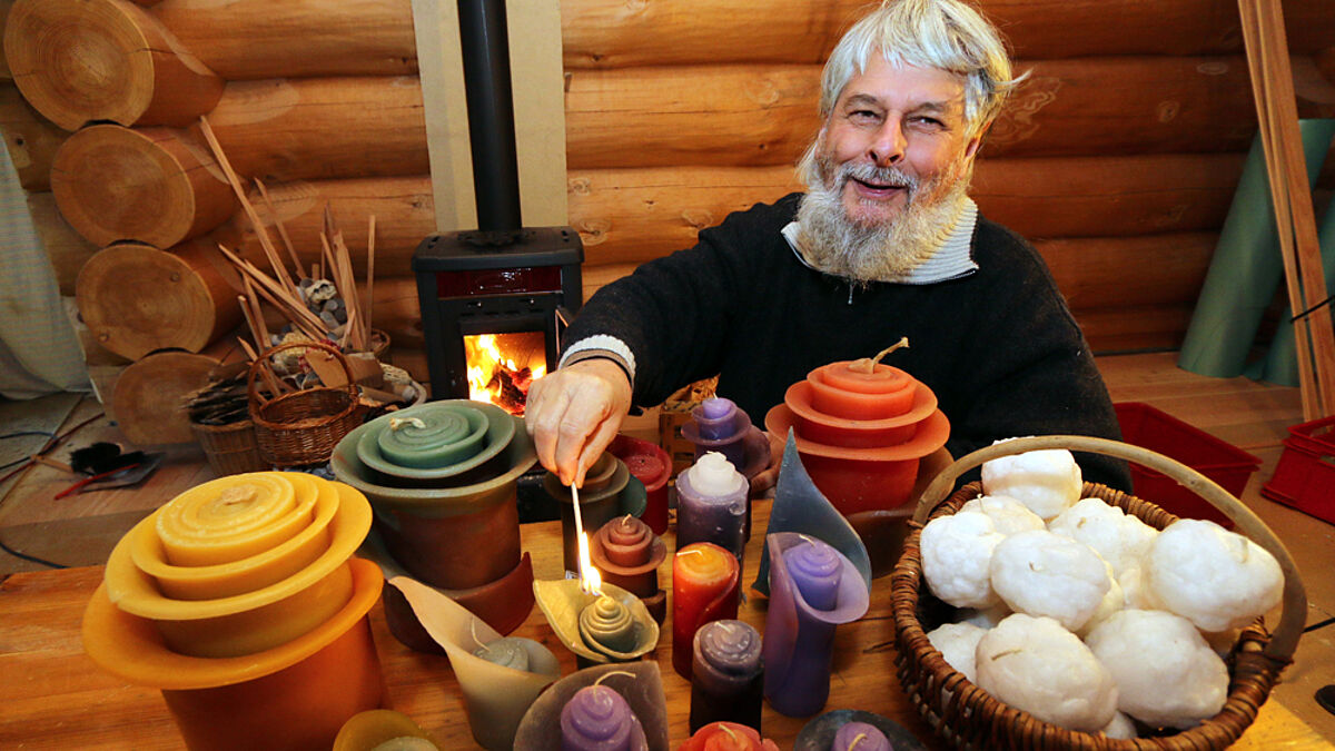 Kerzenmacher1NETZ Kerzenmacher Dieter Kandziora und seine brennenden Kunstwerke