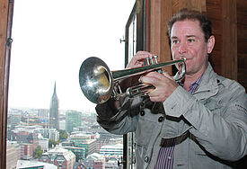Josef Thöne ist Turmbläser an der Hamburger Hauptkirche St. Michaelis