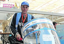 Der Neuzugang im Team: Klaus Peterstorfer ist erst seit Oktober als Leergutbeauftragter am Flughafen.