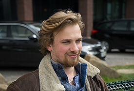 Julius Radtke (23), studiert Theologie und will Pastor werden. "Ich habe Lust darauf, den Prozess mitzugestalten, wie sich Kirche in der modernen Gesellschaft integrieren kann", sagt er.