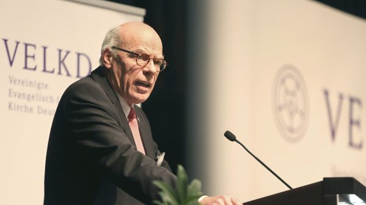 Der Leitende Bischof der Vereinigten Evangelisch-Lutherischen Kirche Deutschlands (VELKD), Gerhard Ulrich (Foto), sprach zum Auftakt der Generalsynode der VELKD  in Düsseldorf. 