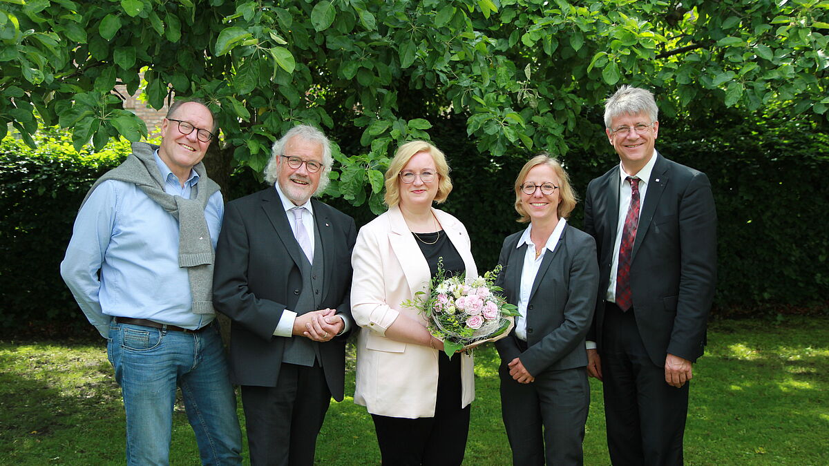Präses Mathias Nebendahl, Propst Erich Faehling, Pastorin Anna Benkiser-Eklund, Bischöfin Nora Steen, Propst Dr. Michael Dübbers