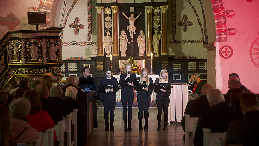 600 Schülerinnen und Schüler besuchen den Evangelischen Bildungscampus Dettmannsdorf. Einige wirkten auch im Gottesdienst mit.