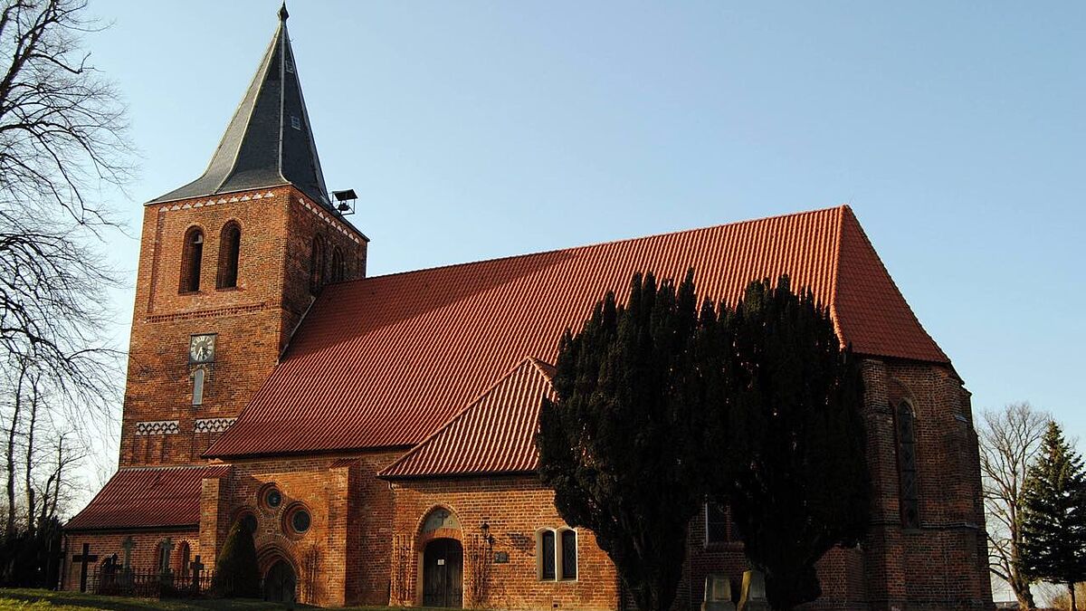 Die Kirche St. Laurentius in Kalkhorst