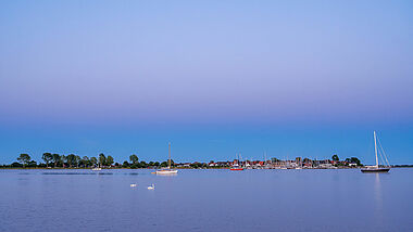 Maasholm an der Schlei zur blauen Stunde.