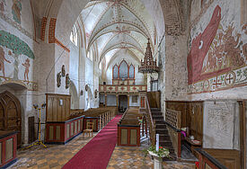 Die wertvollen mittelalterlichen Malereien in der Dorfkirche von Behrenhoff (bei Greifswald) sind durch Feuchtigkeit gefährdet.