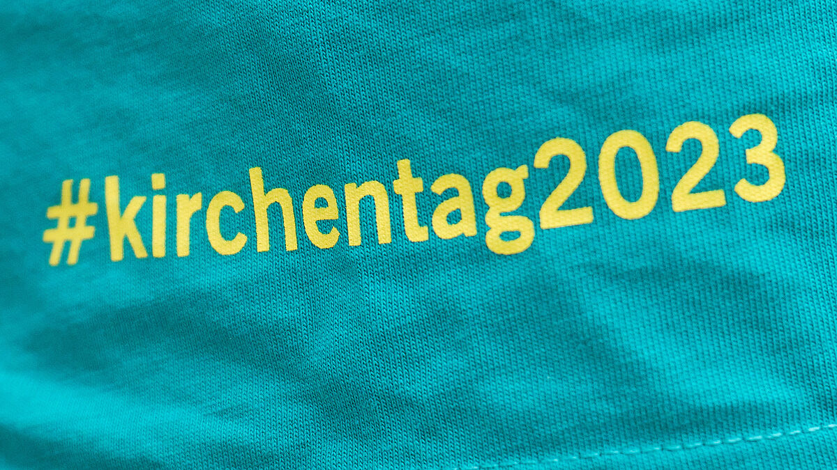 Erstmals seit Ende der Corona-Pandemie treffen sich Zehntausende evangelische Christen in Nürnberg wieder zu einem Kirchentag. Das größte christliche Laientreffen in Deutschland findet in diesem Jahr unter der Losung "Jetzt ist die Zeit" statt. 