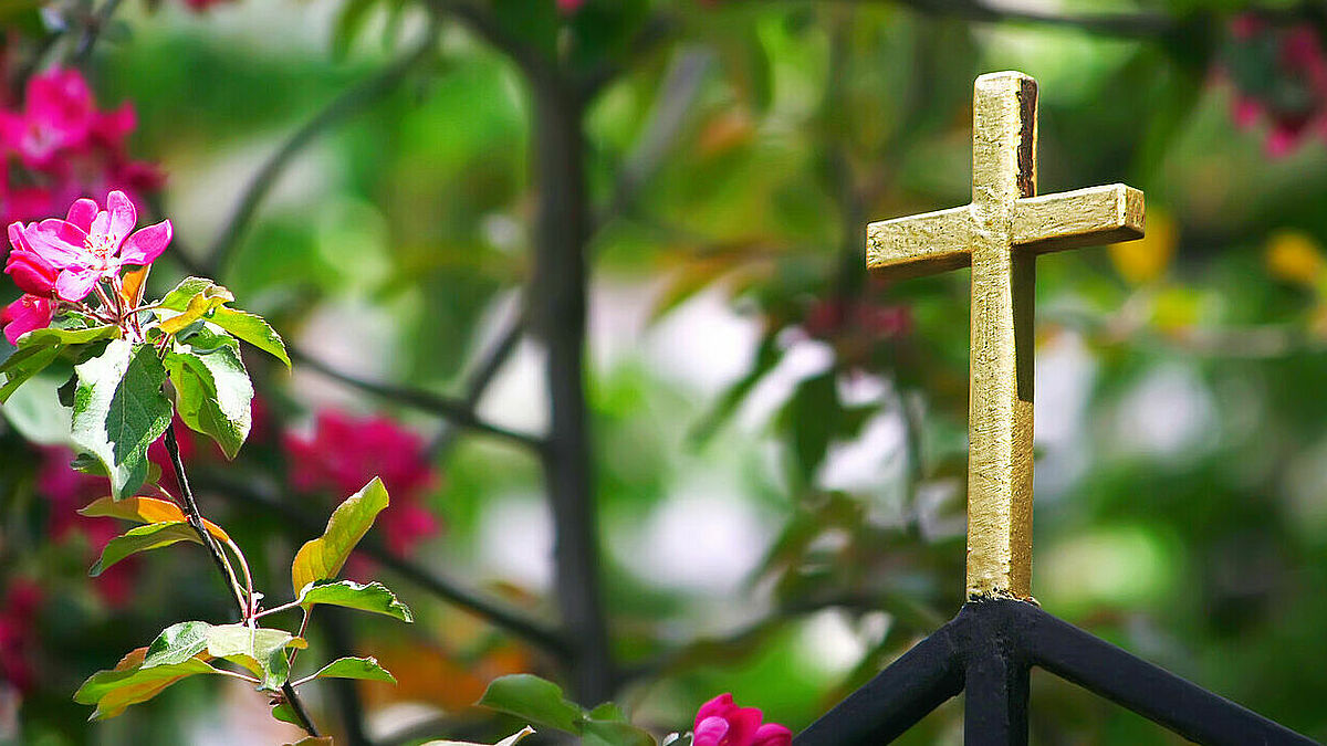 Die Dunkelheit wird dank Gottes Gnade überwunden, so der Kern der Osterbotschaft. Der Lutherische Weltbund ruft dazu auf, angesichts des Krieges nicht den Mut zu verlieren. 