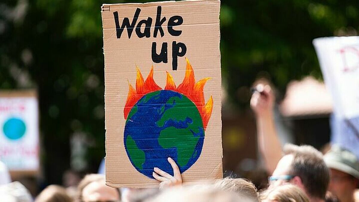 Weltweit gehen Schülerinnen und Schüler für den Klimaschutz auf die Straßen