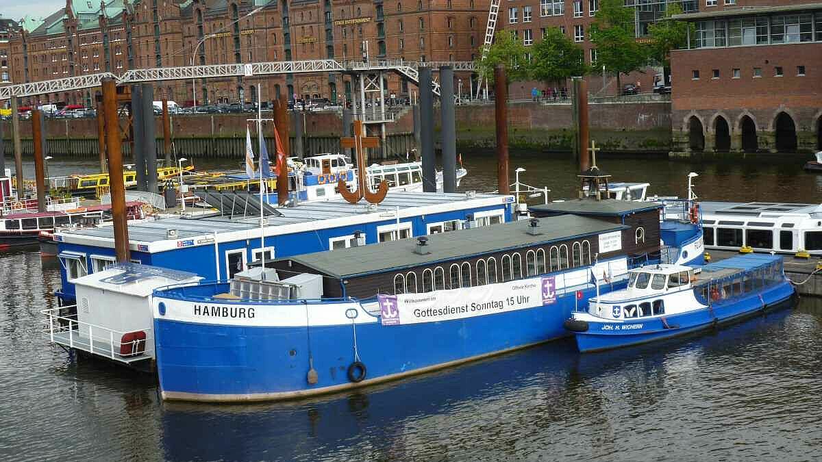 Die Flussschifferkirche im Hamburger Hafen