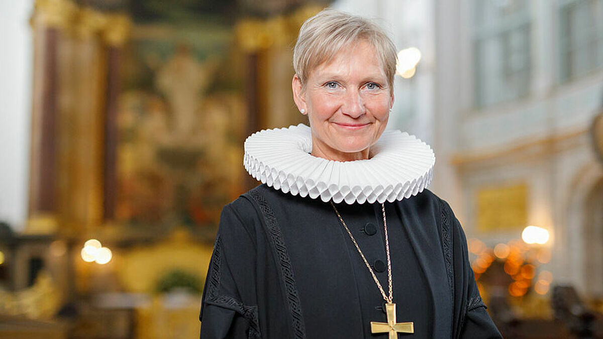 Der Gottesdienst anlässlich des Tages der Kriminalitätsopfer wird in Hamburg zum elften Mal gemeinsam mit Bischöfin Kirsten Fehrs gefeiert.