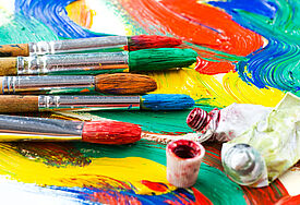 Pinsel und Farben (Symbolfoto)