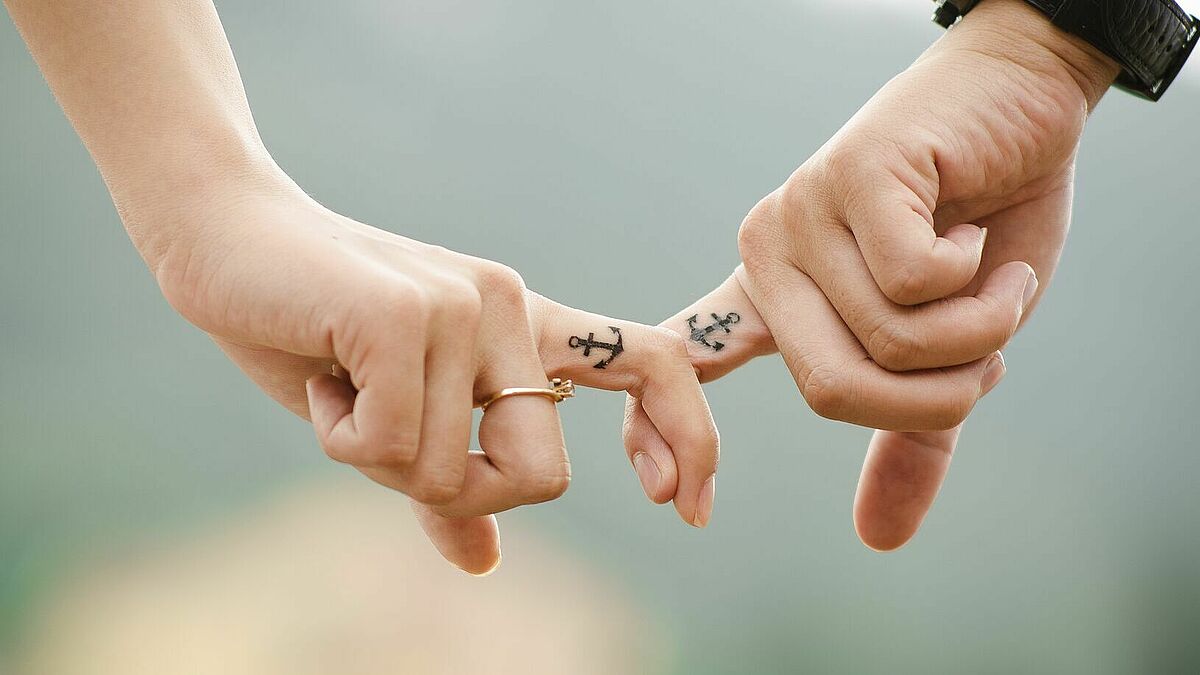 Am Valentinstag wird mit einer "Prozession der Liebe" in St. Georg gefeiert (Symbolbild).