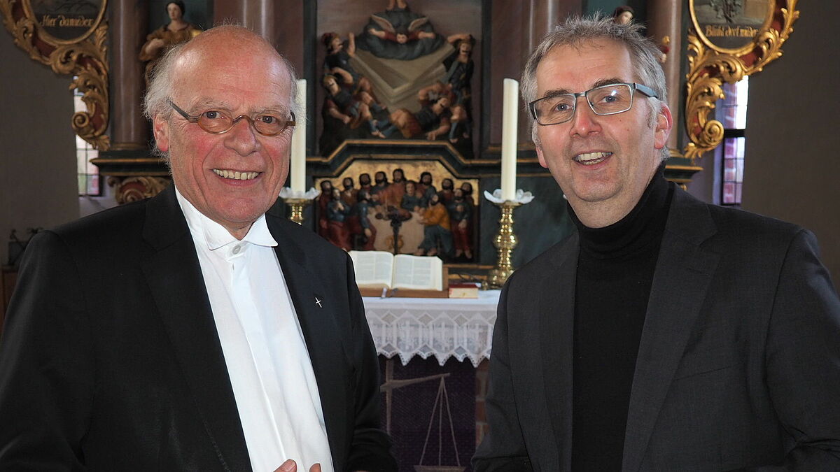 Landesbischof Gerhard Ulrich verabschiedet Friedemann Magaard als Leiter des Christian Jensen Kollegs Breklum