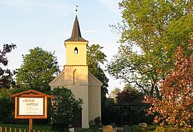 Kapelle im Herbst