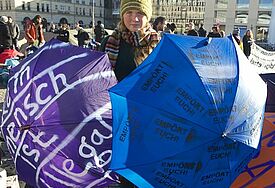 Demonstration zum Tag der Menschenrechte am 10. Dezember (c) epd-bild