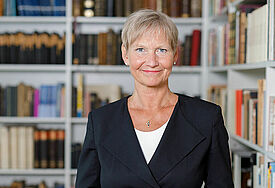 Kirsten Fehrs ist Bischöfin im Sprengel Hamburg und Lübeck der Nordkirche. 2021 tritt sie erneut bei der EKD-Ratswahl an. 