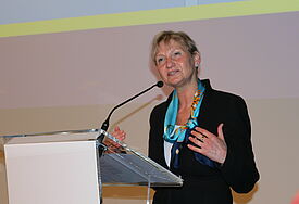 Bischöfin Kirsten Fehrs beim Auftakt der Landessynode in Rostock-Warnemünde, Foto: Wendt/Nordkirche