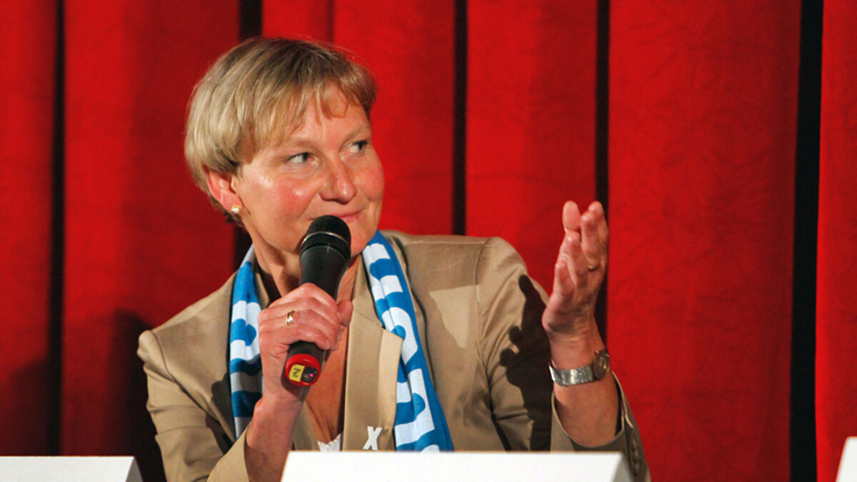 Bischöfin Kirsten Fehrs beim Podiumsgespräch „Konsequenzen aus den Missbrauchsdebatten“
