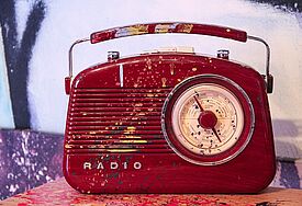 Radio in Rot 