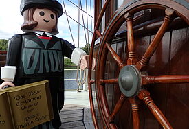 Er ist Dauergast auf dem Nordkirchenschiff und hat immer eine Bibel in der Hand: Der Luther.