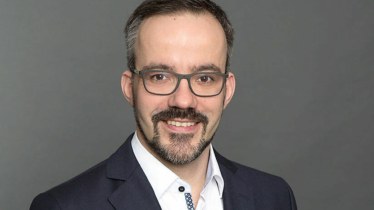 Pastor Dino Steinbrink wurde vom Landeskirchenamt der Nordkirche zum neuen Studienleiter für Fortbildung in den ersten Jahren für Pastorinnen und Pastoren am Pastoralkolleg in Ratzeburg berufen