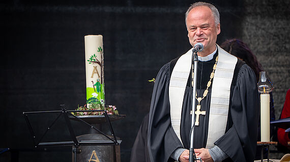 Größte Kirchengemeinde in Mecklenburg feiert Fusionsfest auf dem Marktplatz