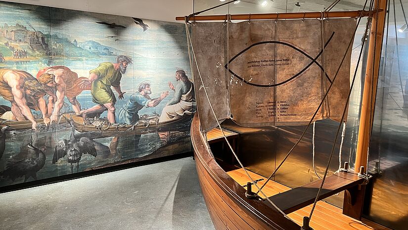 In der Ausstellung im Bibelzentrum Schleswig erfährt man die Geschichte des Jesusboots. 