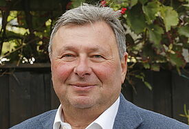 Dr. Ralf Wilhelm Büchner 