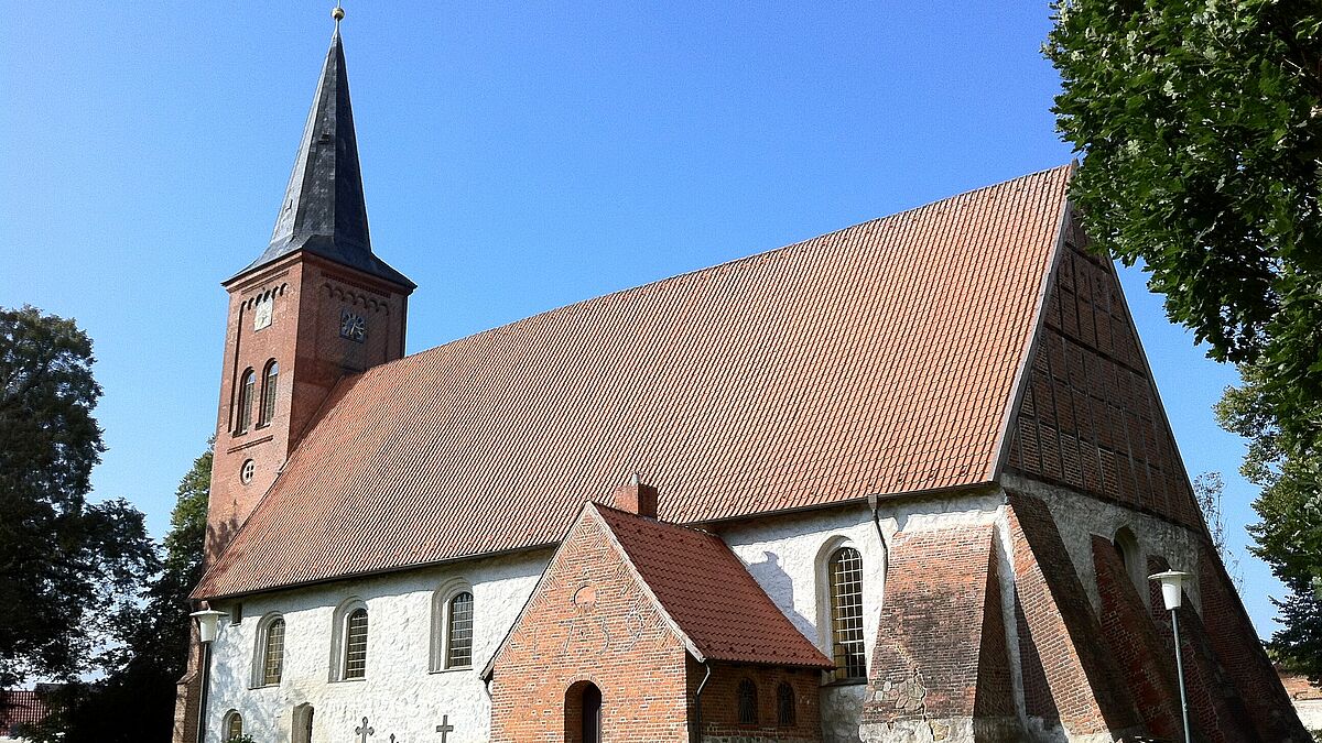 Die Kirche St. Jakobi in Bornhöved zählt zu den ältesten Gebäuden Schleswig-Holsteins.