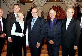 Sommerempfang der Nordkirche im St. Petri-Dom zu Schleswig mit Landesbischof Ulrich, Innenminister Studt, Dr. Petra Bahr, Bürgermeister Dr. Christiansen, Präses Dr. Tietze, Bischof Magaard und Pastor Dr. Dübbers (v.l.)