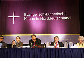 Das Präsidium der Landessynode dankte den Synodalen für ihre Arbeit. Die 19. Tagung der Landessynode der Nordkirche findet vom 1. bis 3. März 2018 in Lübeck-Travemünde statt