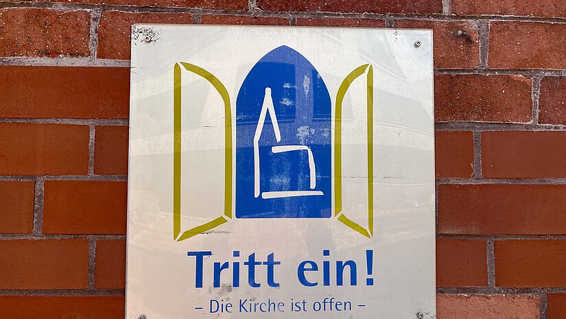 Schild Offene Kirche 