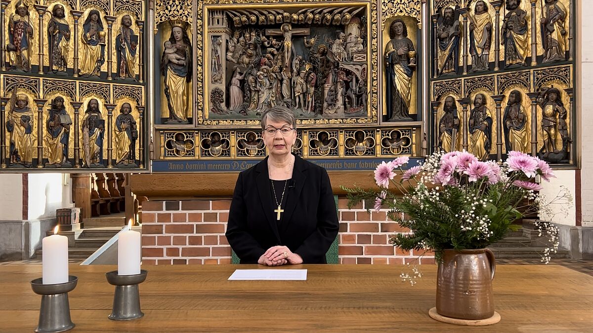 Landesbischöfin Kristina Kühnbaum-Schmidt bei der Andacht im Schweriner Dom.