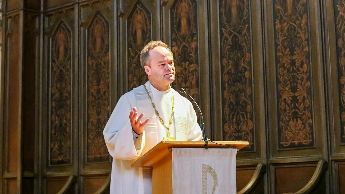 Bischof Tilman Jeremias eröffnet die Allianzgebetswoche in der Greifswalder Kirche St. Jacobi