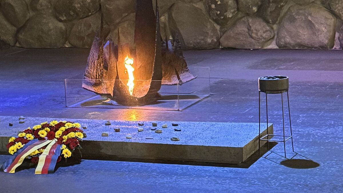 Die Flamme der Erinnerung in der Gedenkhalle von Yad Vashem. @dds/Nordkirche