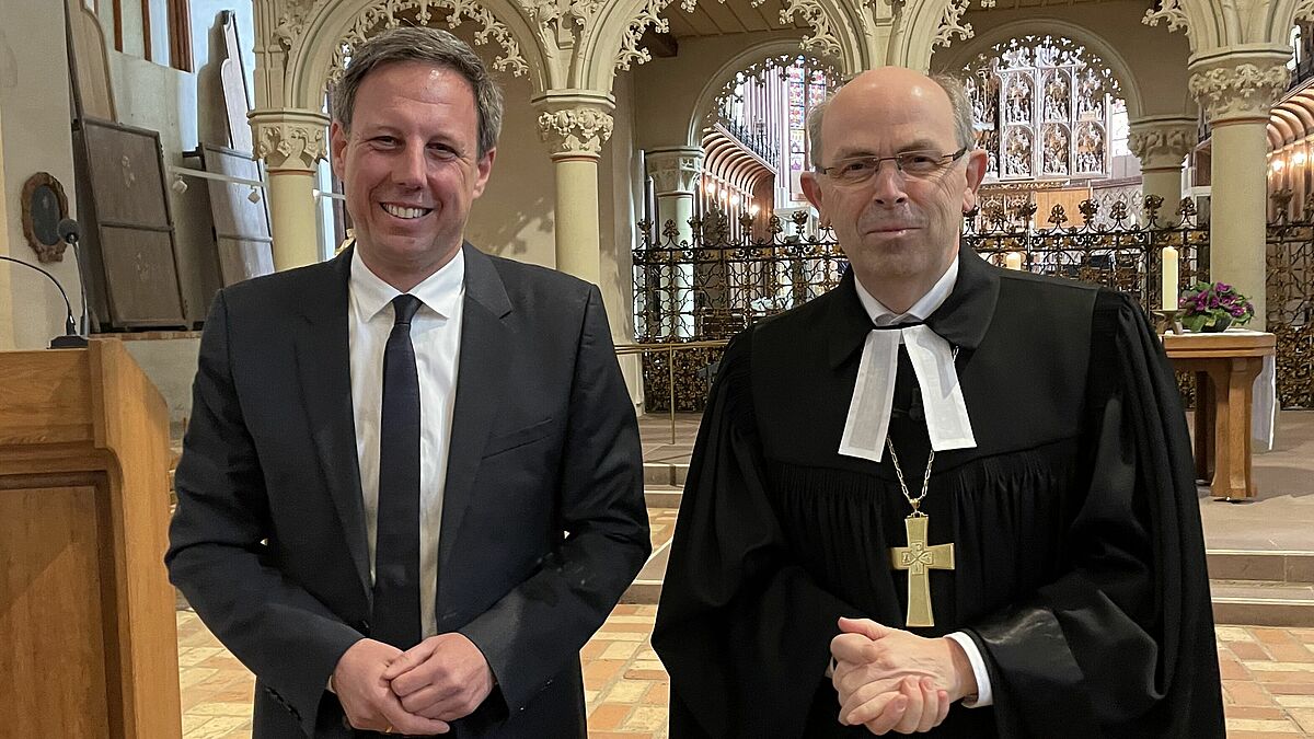 Spitzenkandidat Thomas Losse-Müller und Bischof Gothart Magaard