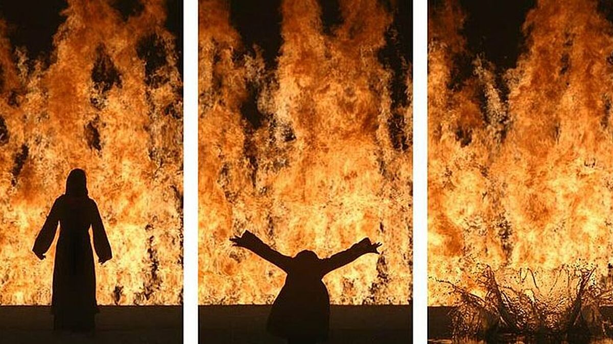 Die Installation "Fire Woman" von Bill Viola wird Teil des Gottesdiensts mit Bischöfin Kirsten Fehrs in den Deichtorhallen sein.