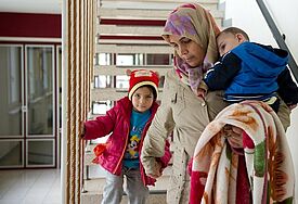 Letzte Zuflucht: Die Syrerin Mariam al-Hariri (37) ist mit ihren Kindern  nach Deutschland geflohen
