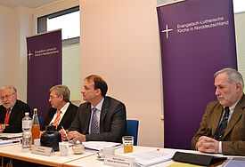 Pressekonferenz zur Landessynode in Hamburg am 18. November 2013
