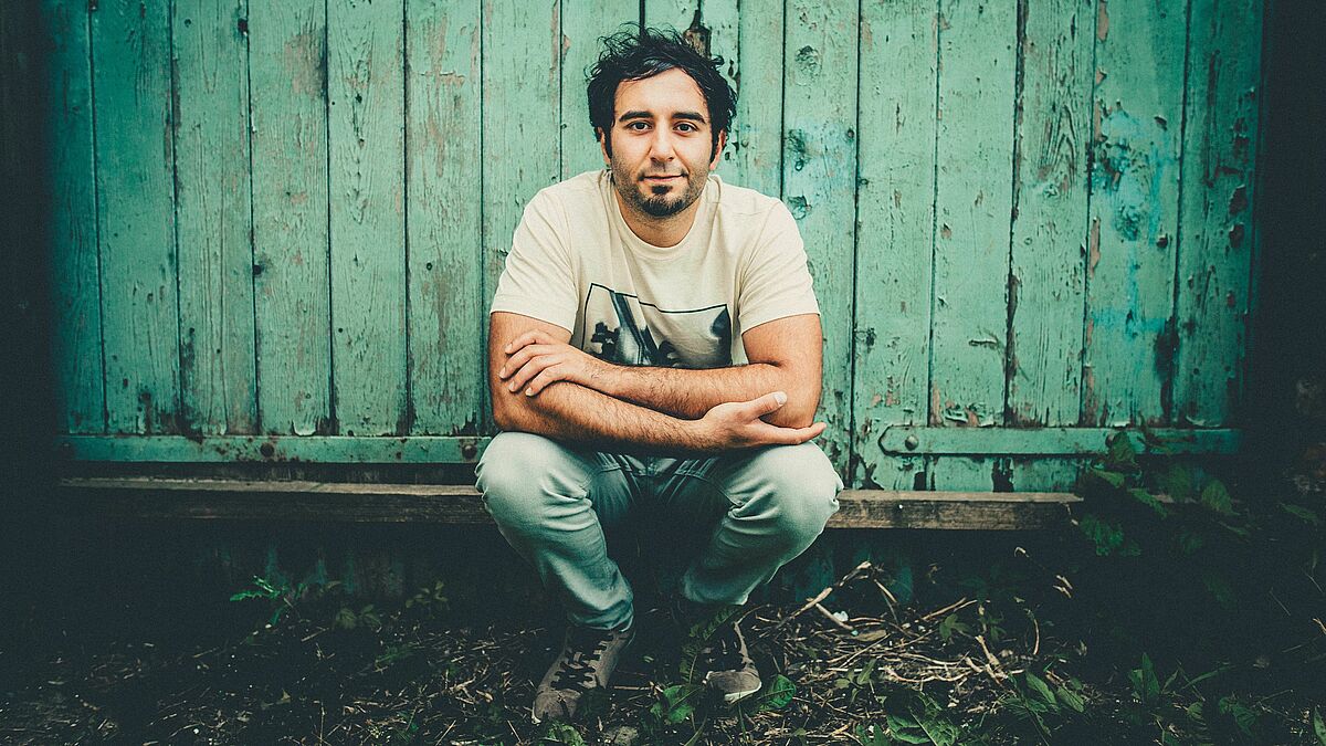 Sänger und Songwriter Artur Apinyan