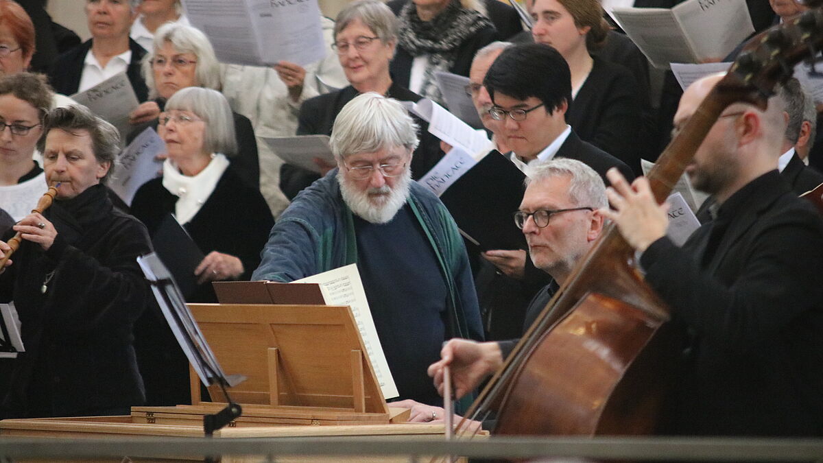 Die Kantate zum Abschlussgottesdienst der 78. Greifswalder Bachwoche: Der ehemalige Bachwochenleiter Professor Jan Modeß mit dem Professor für Kirchenmusik Matthias Schneider.