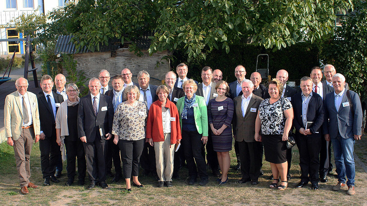 Das gemeinsame Erbe der Reformation und aktuelle Herausforderungen für die lutherischen Kirchen sind die Schwerpunkte der Partnerschaftstagung, zu der sich vom 22. bis 24. September 2016 eine Delegation der Ersten Kirchenleitung der Evangelisch-Lutherischen Kirche in Norddeutschland (Nordkirche) mit Vertreterinnen und Vertretern der Evangelisch-Augsburgischen Kirche in Polen in Sellin auf Rügen getroffen hat. 